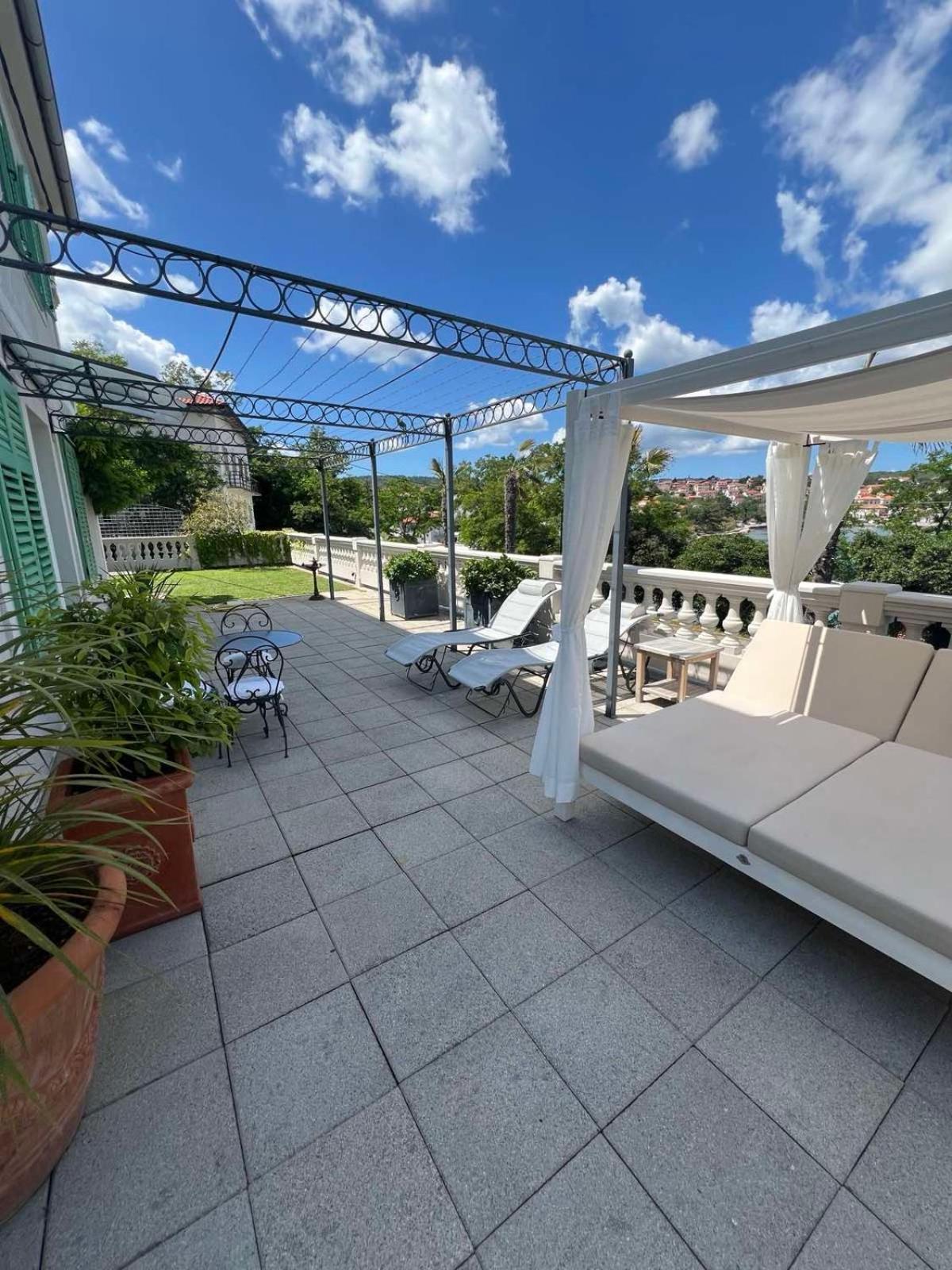 Pavi Apartments Vila Amalia Šilo Kültér fotó