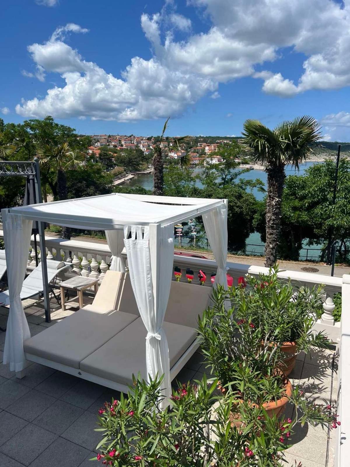 Pavi Apartments Vila Amalia Šilo Kültér fotó