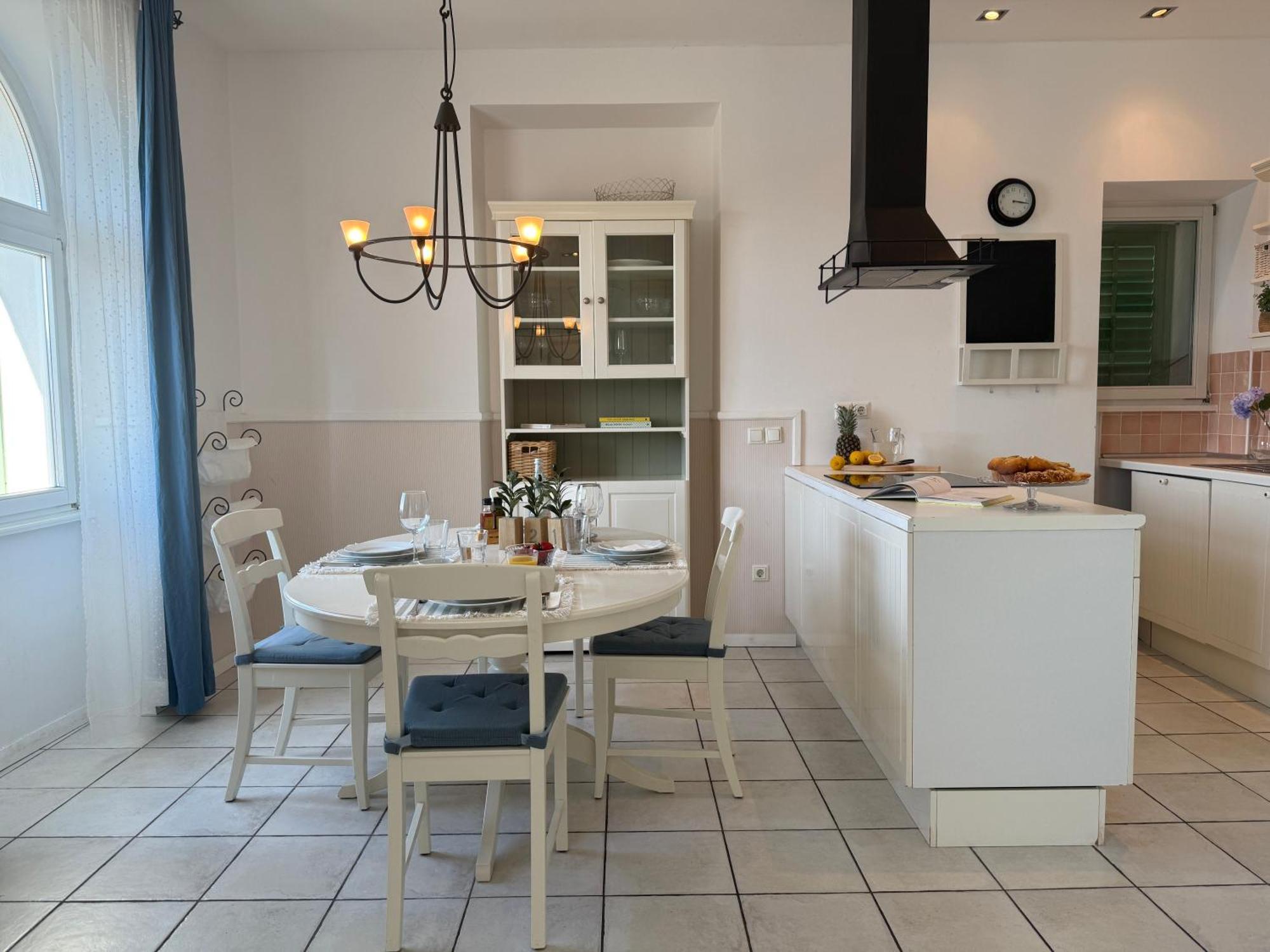 Pavi Apartments Vila Amalia Šilo Kültér fotó