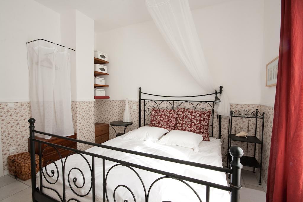 Pavi Apartments Vila Amalia Šilo Szoba fotó